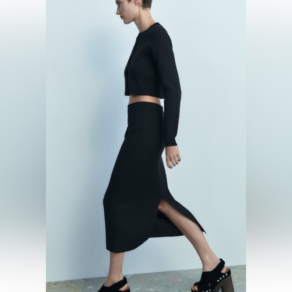Zara Black High waisted Knit Midi Pencil Skirt elastic waistband Back Slit S NWT - Picture 5 of 16